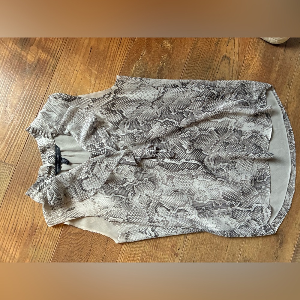 White House Black Market Snake Print Sleeveless Blouse in Gray and White